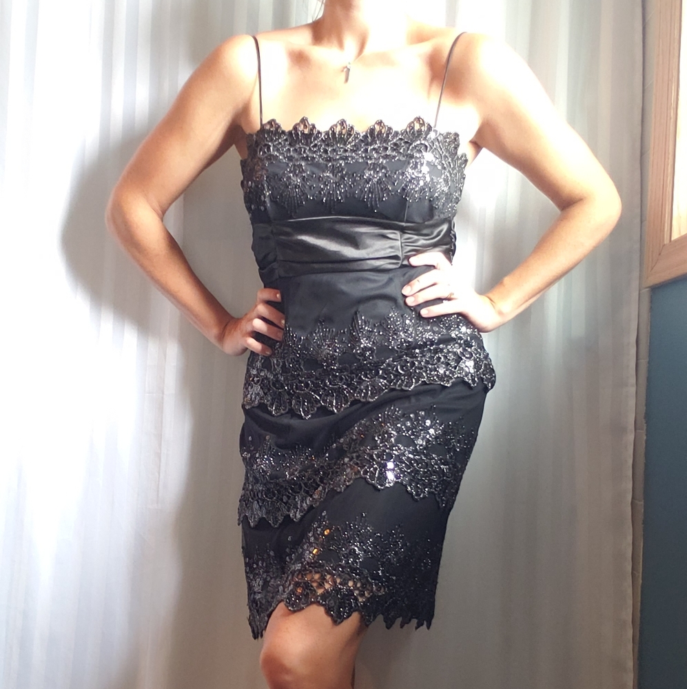 Short formal dress